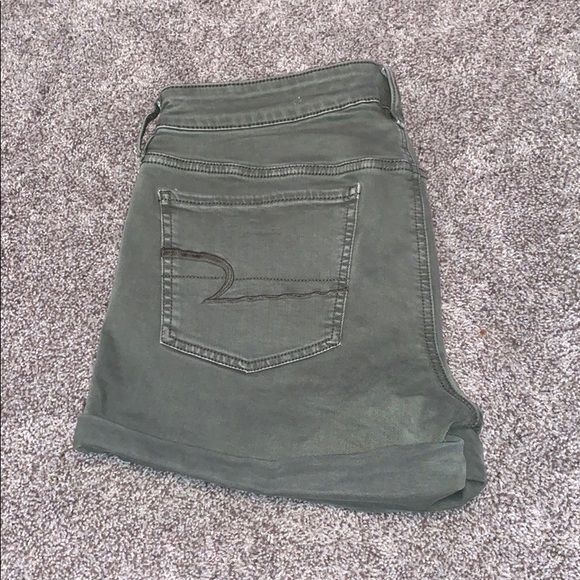 American Eagle Shorts - Picture 2 of 2